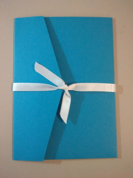 Tying ribbons on pocketfold invitations : wedding ribbon pocketfold invitation diy Invitation Ribbon