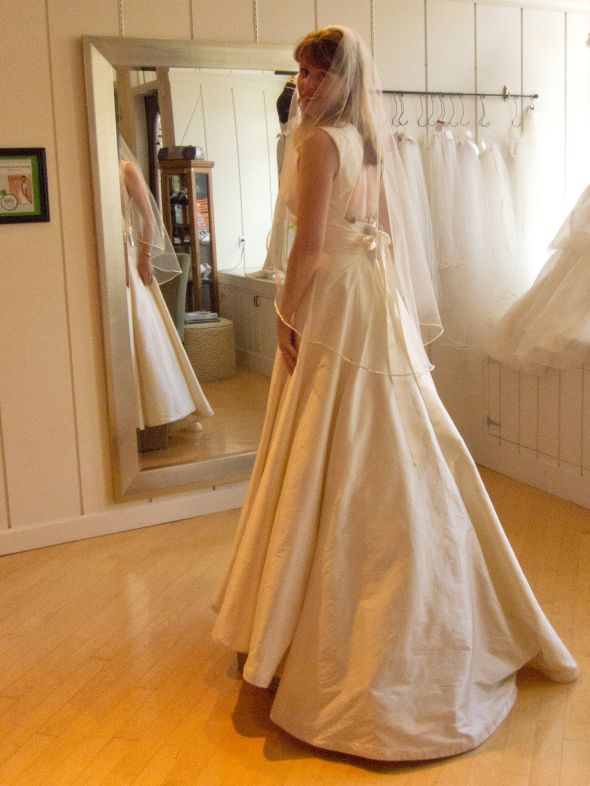 Any Jim Hjelm brides out there? :  wedding 20111001 IMG 2204