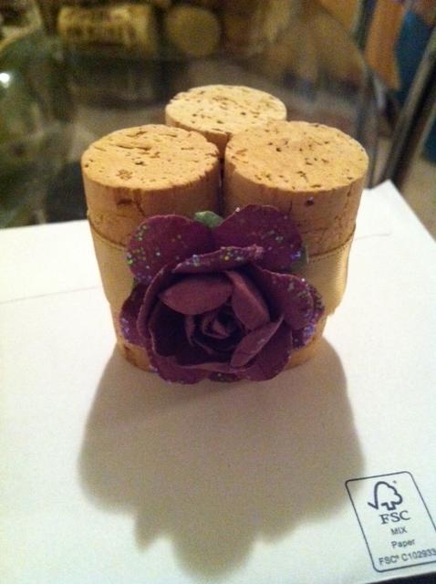 DIY place card holders :  wedding corks place cards purple Untitled