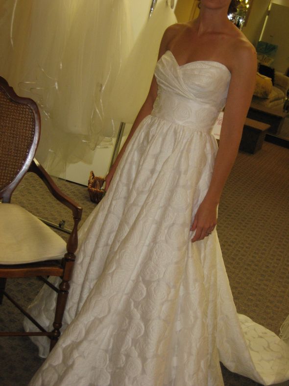 BALL GOWNS!!! Please show me your ball gowns under $2000 please!!! :) : wedding ball gowns dress swarovski pouffy princess 2