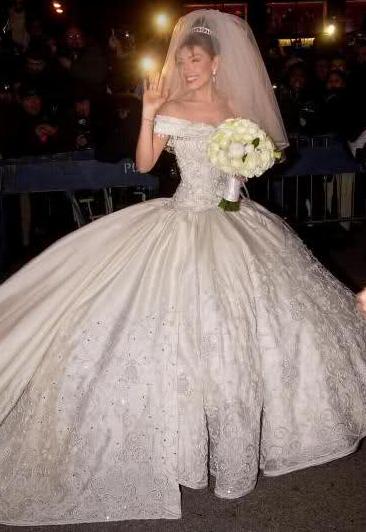 What's your favorite Movie-Wedding dress??? :  wedding Thali