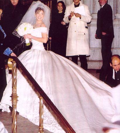 What's your favorite Movie-Wedding dress??? :  wedding Thalia12
