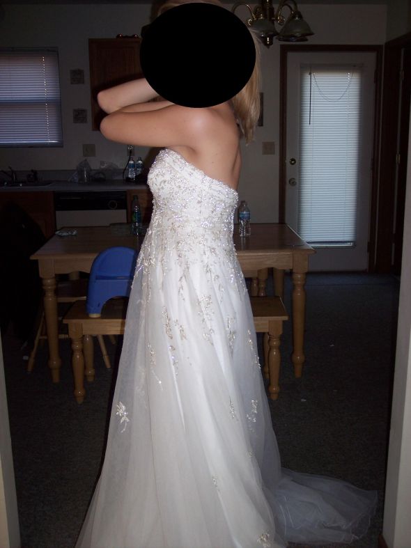 Please HELP..Belt or NO Belt....  Read before you vote please..(0: :  wedding belt no belt dress help ivory Bee 1