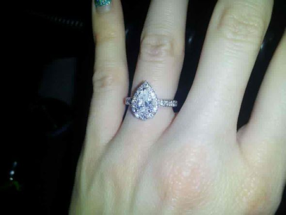 Marquise Halo or Pear Halo?? Can you post a pic wearing your Marquise Halo? :  wedding marquise halo pear halo engagement ring Ringgggg