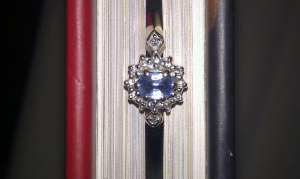 Can I see your nondiamond engagement ring and any sapphire ring advice welcomed! : wedding sapphire ering blue diamond Ring1