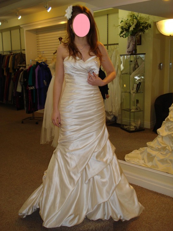 What to do? My Fit & Flare gown turned into a sloppy Mermaid? :  wedding 17020 750