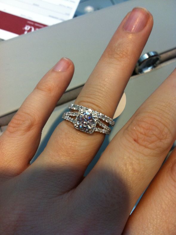 What do you think of this wedding band? :  wedding Weddind Band1