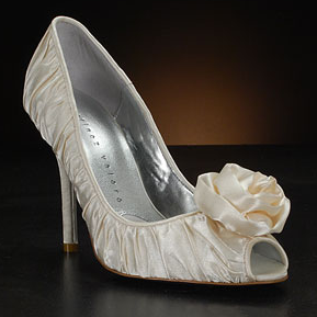 [Poll] Which shoes go with my dress? Please help! :  wedding shoes dress fashion Screen Shot 2012 01 25 At 12.04.57 AM