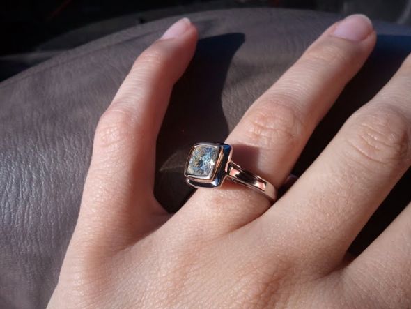 Any bees with bezel set rings? :  wedding bezel peridot ring Ring