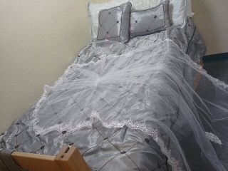 Buyers Remorse Bees Please Help!!!! :  wedding dress veil 397784 345312235480943 100000065085564 1433252 709030170 N