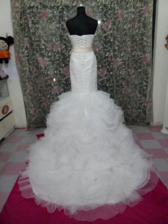 China Dress Complicated Gown please help : wedding china dress help organza vera wange Dress Back