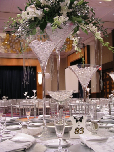 pictures of modern table decorations for weddings