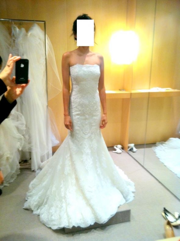 Slender, small-framed, help with style of dresses :  wedding skinny petite gown short Photo 1