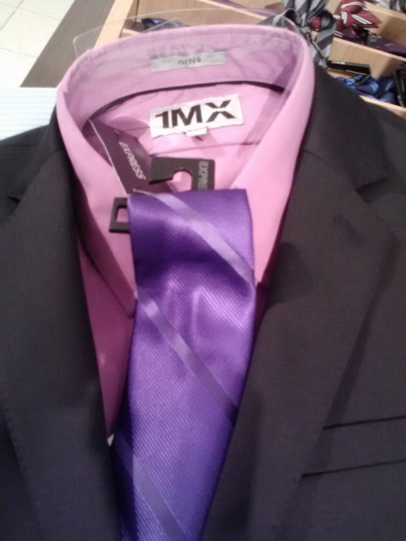 Shirts go with purple ties that What color