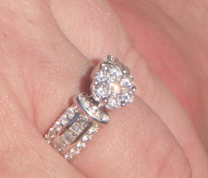 Let's see some thicker bands! Ring Porn included : wedding 392294 288716927817047 100000362250894 1005231 961309517 N.jpg