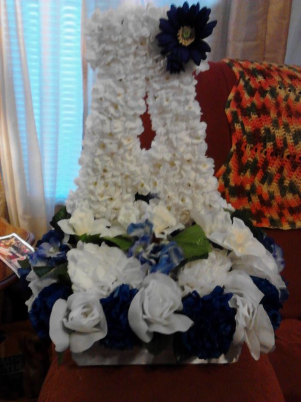 Head table centerpiece wedding blue white flowers diy reception A 