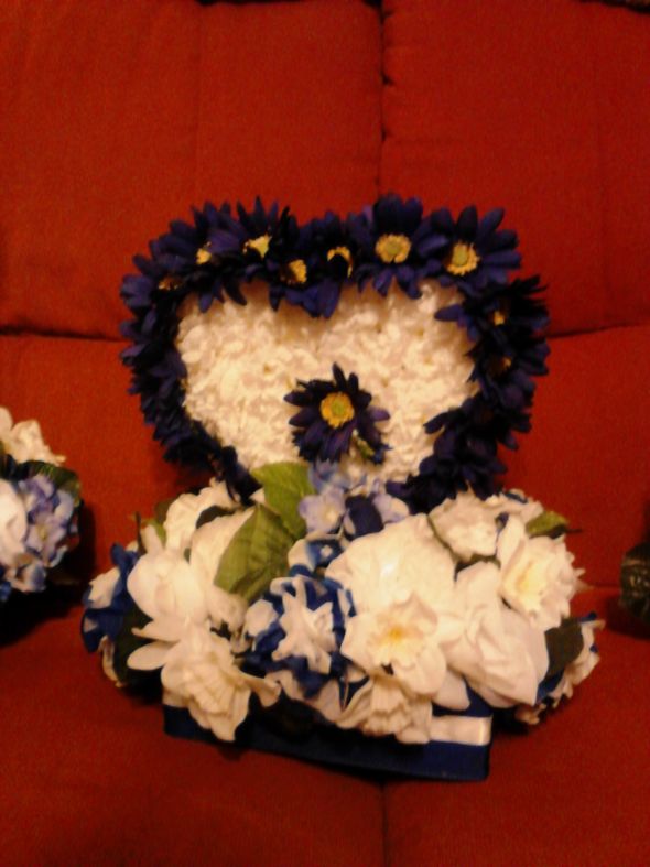  Head table centerpiece wedding blue white flowers diy reception Heart 