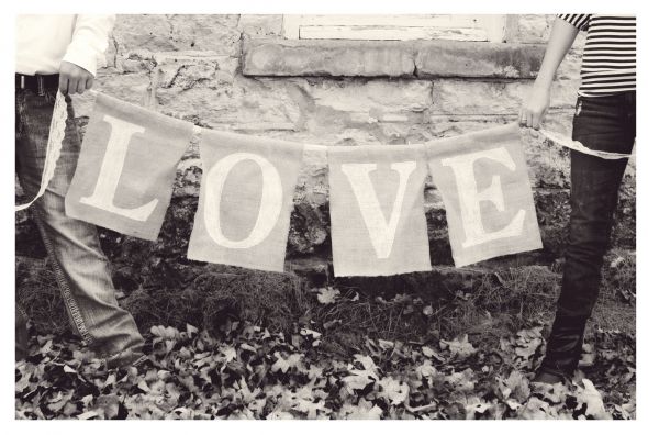 Uses for burlap? : wedding burlap crafts diy Love