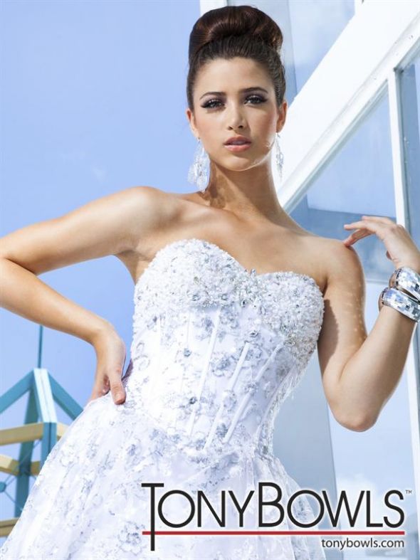 POLL: Dress For Botanic Garden Wedding :  wedding poll outdoor wedding botanic garden dress Pearls 1