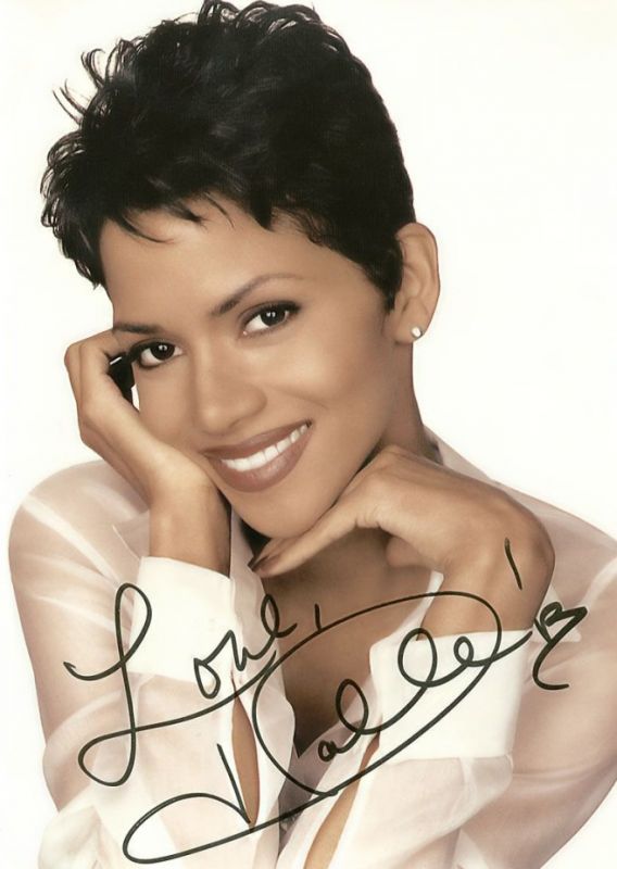 short hair brides, pics please! :  wedding short hair Halle Berry Picture 027