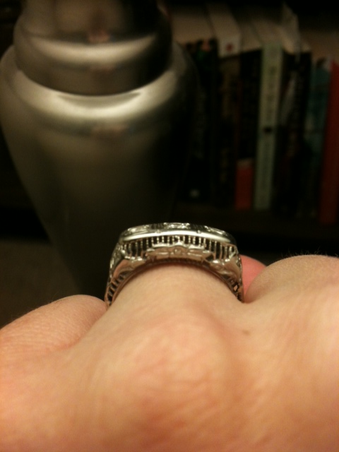 How amazing is this ring!? (Art Deco Ring) :  wedding ring art deco waiting Ring Side