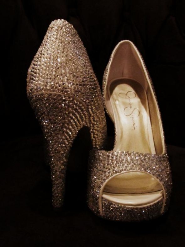 My DIY Swarovski crystal wedding pumps!