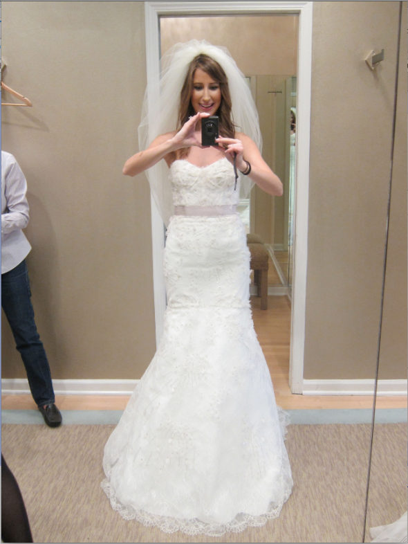 Monique Lhuillier Brides - Dresses! :  wedding monique lhuillier dress Screen Shot 2012 01 11 At 3.50.50 PM