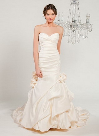 Petite Bombshell Bride :  wedding belt kamilia winnie petite short booty pear shape curvy formal black girl Kamilia Style 9101