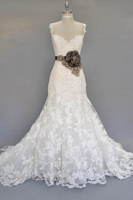 What is your favorite fabric for wedding gowns :  wedding Dress2