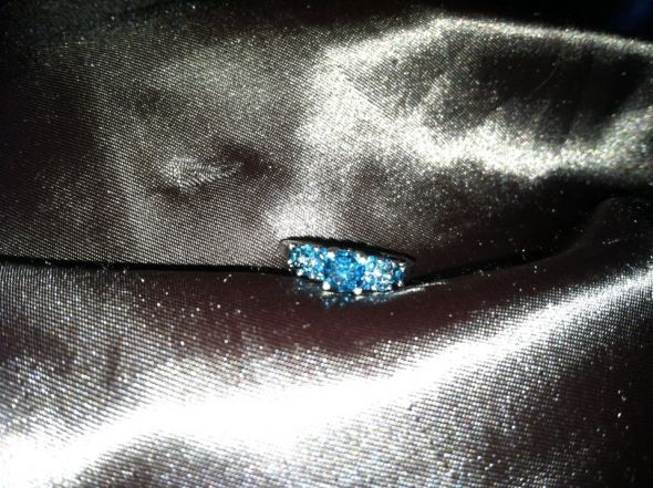Blue diamond engagement rings? : wedding engagement ring blue diamond waiting confused advice ring porn sapphire Ring1