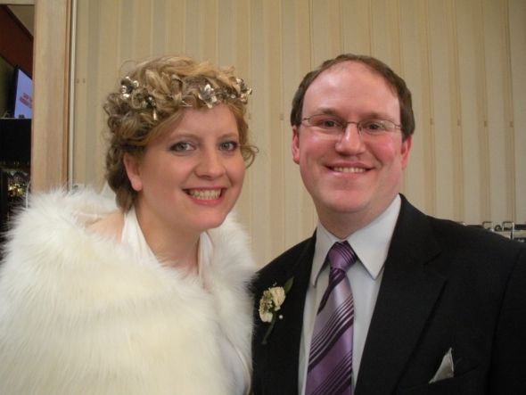 SHOW ME YOUR BIG WEDDING HAIR! :  wedding big hair Bride And Groom