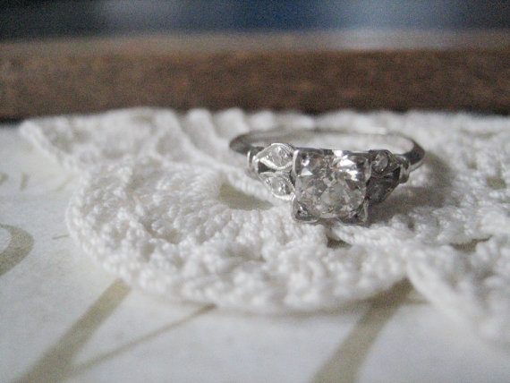 How amazing is this ring!? (Art Deco Ring) :  wedding ring art deco waiting Il 570xN.280134869