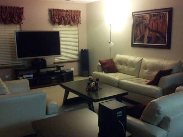 Show me your living rooms for inspiration or help me out :  wedding 2012 01 18 22 49 59 706