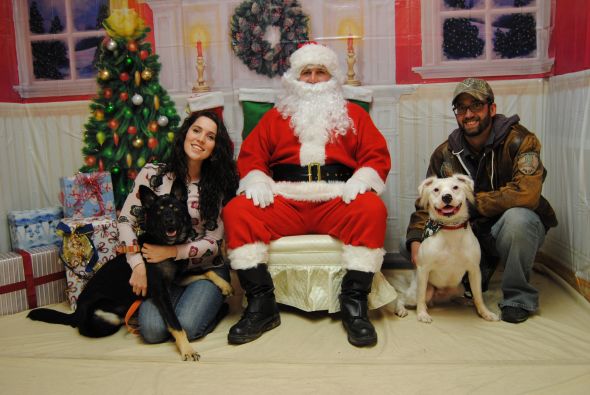 Post your pet pictures!! :  wedding Petco202200011