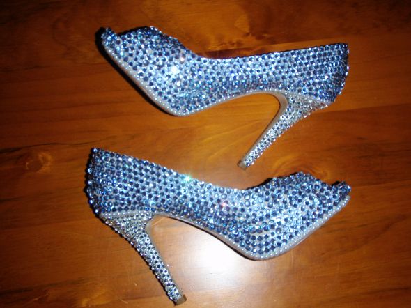 DIY shoes - crystal heels :  wedding shoes diy diy shoes crystal shoes wedding shoes heel wedding heels crystal heels diy heels PC300258