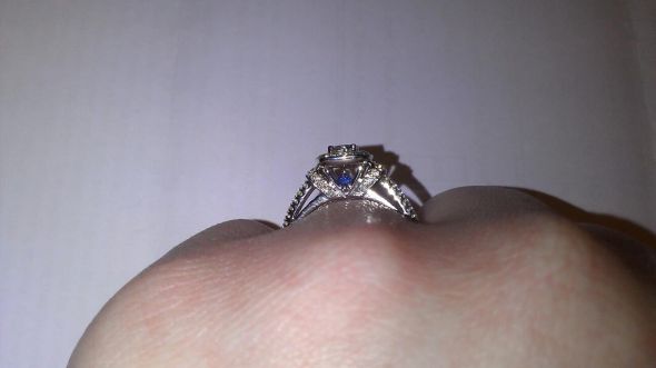 Any Vera Wang Engagement ring bees wedding Ring Side View 1 month ago