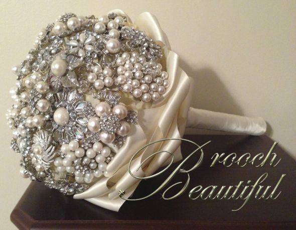 Ivory Pearl Brooch Bouquet