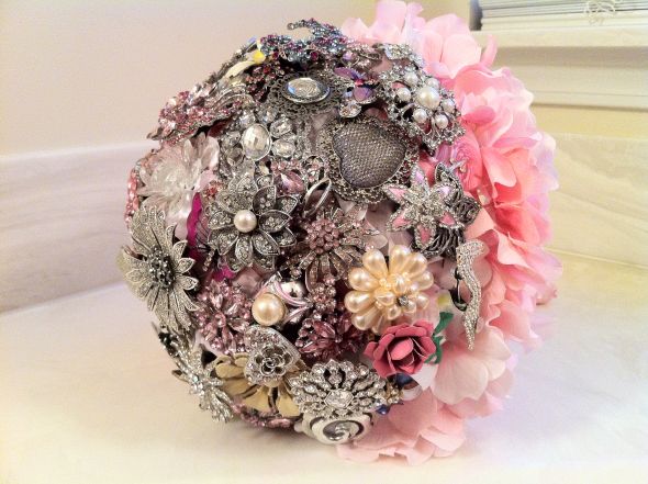 First Try at My Brooch Bouquet :  wedding bouquet bridal brooch floral flowers pink white Flowers 017