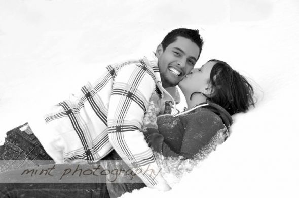 Post your engagement photos! :) :  wedding engagement photography 1