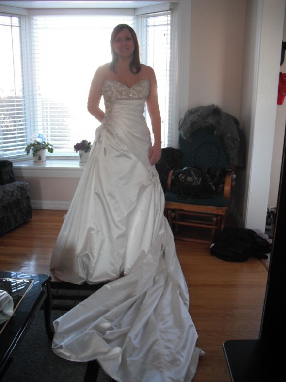 Budget brides with dresses under 1000! :  wedding dress DSCF1009