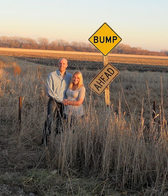 How to announce on FB : wedding Bump2