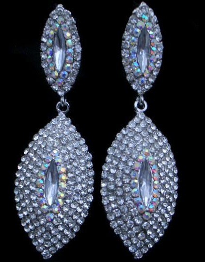 What jewellery should I wear with my dress...pics and poll :  wedding hair jewellery dress hair comb earrings necklace bracelet Earrings 2