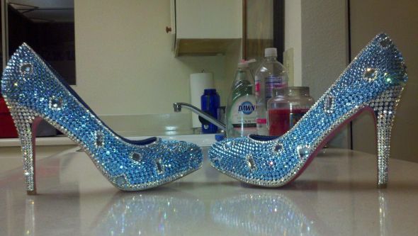 DIY shoes - crystal heels :  wedding shoes diy diy shoes crystal shoes wedding shoes heel wedding heels crystal heels diy heels Resampled952011 12 199522 14 1195445