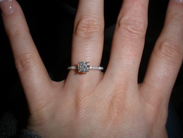 How long is enough time to plan a wedding? :  wedding engagement planning timeline Engagementring