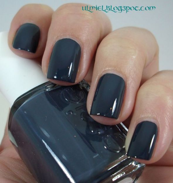 Just for fun: Post a pic of your current manicure/nail color ;) :  wedding nails mani just for fun Essie   Bobbing For Baubles 009