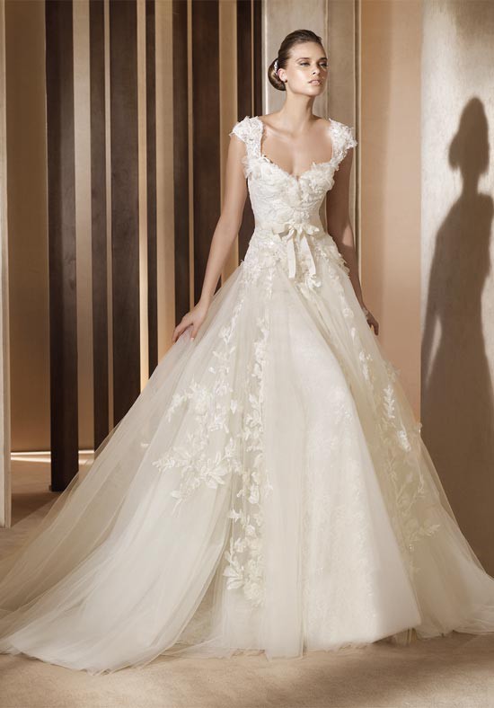 Whats your favorite type of weddingdress! :  wedding weddingbee dress beehive fashion beauty 20 1 30 1 40 1 waiting wedding weddingdress money photo Dress