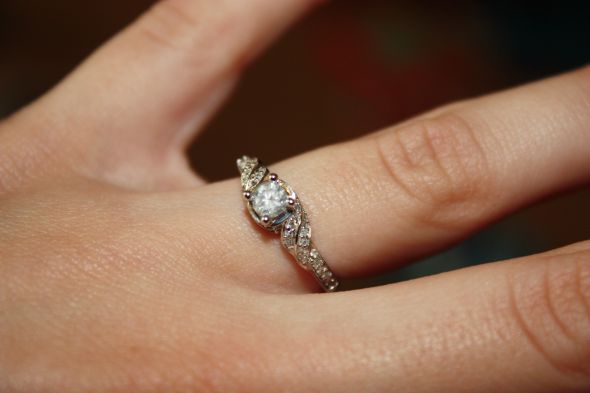 He proposed on christmas day!!!