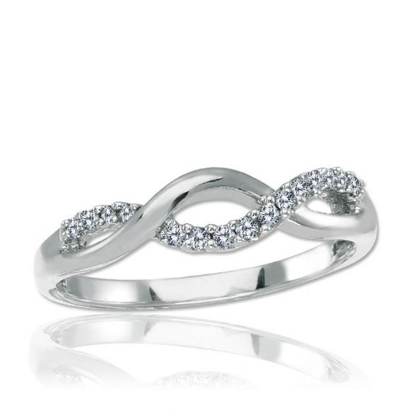 HELP! No wedding band fits w/ e-ring!! :( : wedding problem e ring wedding band Twist Ring 2