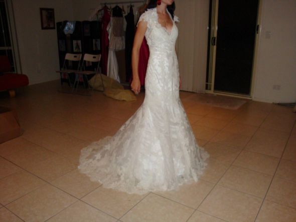Bought my dress! Can't believe I found it so fast :) :  wedding Picture 014 800x600