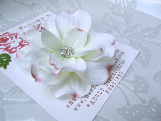 Coordinating your flowers? (bouquet + hair clip) :  wedding hair flowers hair clip accessories Il 570xN.28523481